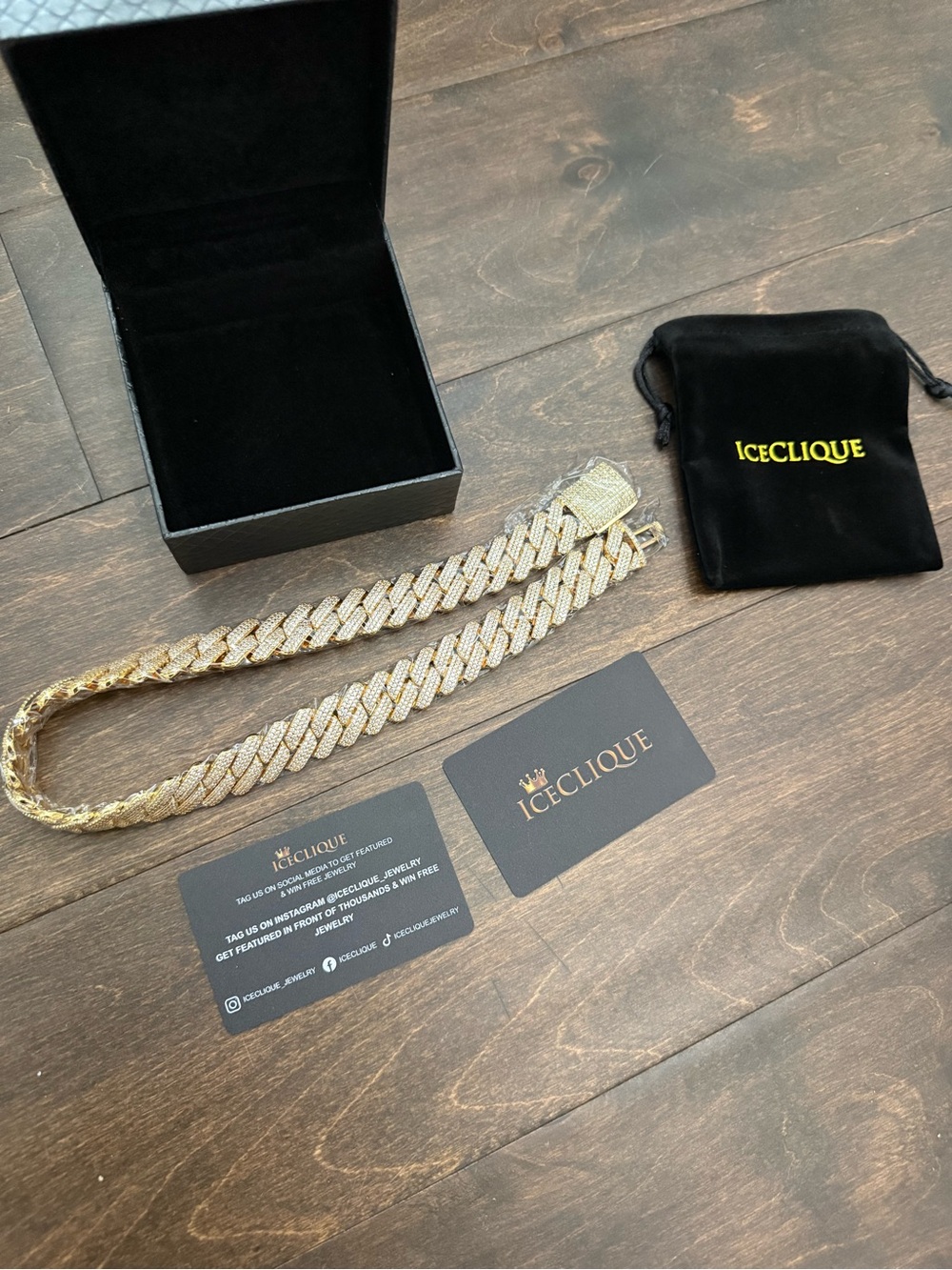 Ice Clique men’s gold Cuban chain necklace